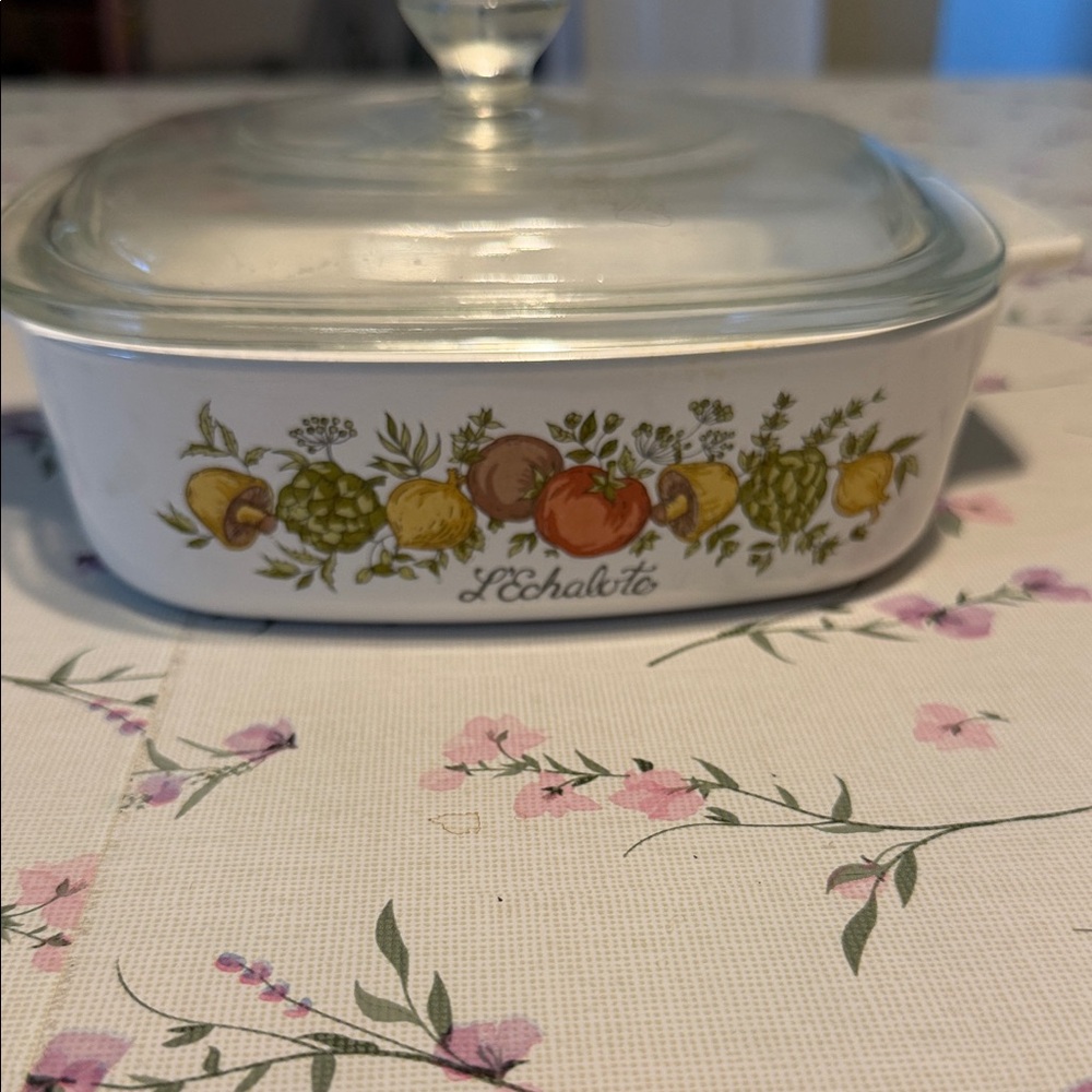 L’echalote baking dish, rare piece made in the USA